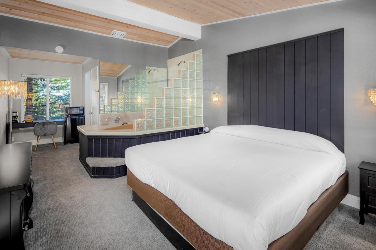 The Inn At Boatworks, Lake Tahoe Тахо-Сіті Екстер'єр фото